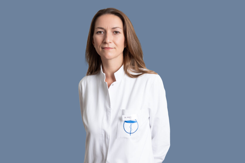 Dr. med. Julia Adamek-Dyk