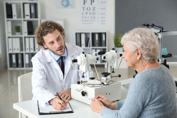 grauer-star-voruntersuchung-diagnostik-standort-westblick-jek-featured